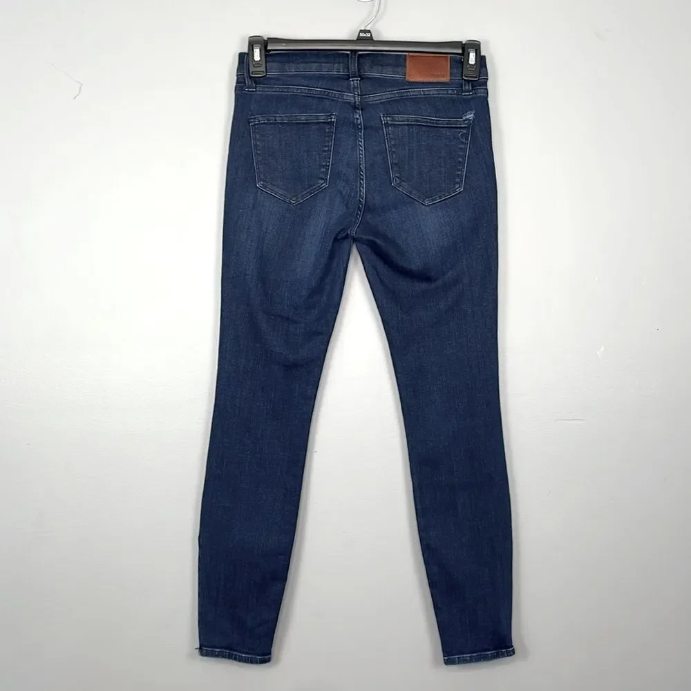 Madewell Skinny Skinny Blue Jeans. Mid Rise. Size 27.